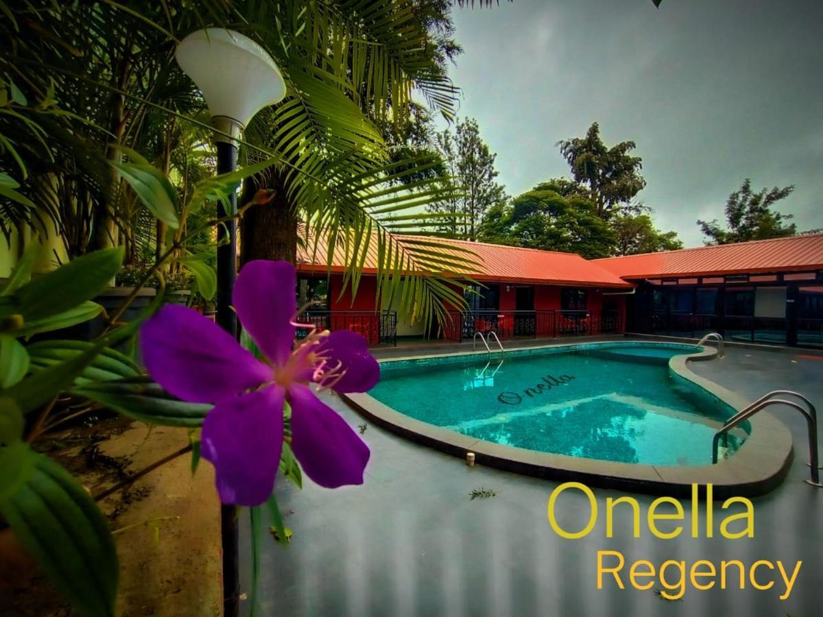 Onella Regency Hotel Панчгани Екстериор снимка